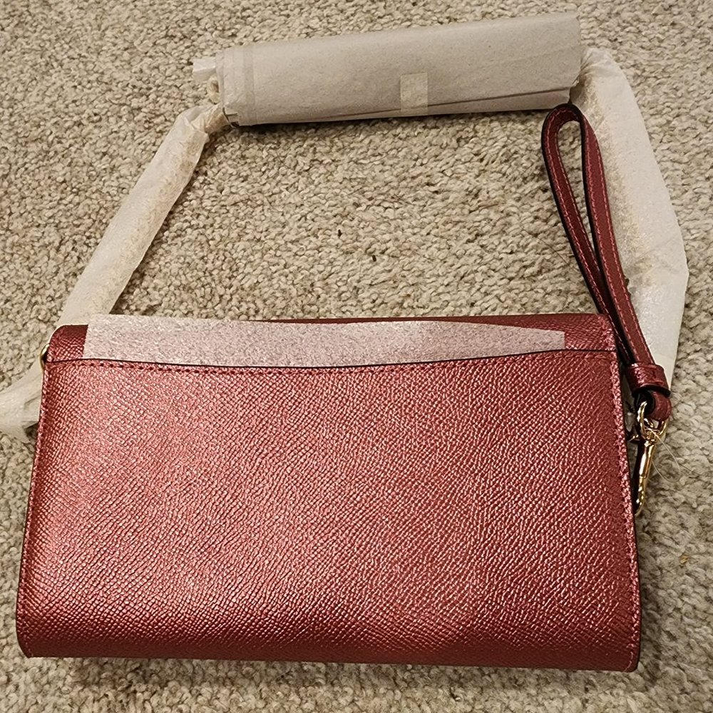 Coach Metallic Chain - Picture 3 of 6